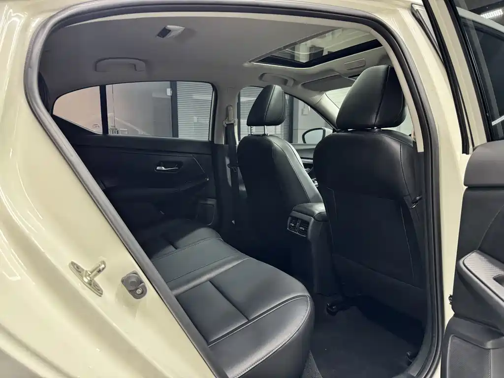 Nissan Sylphy — миниатюра 13