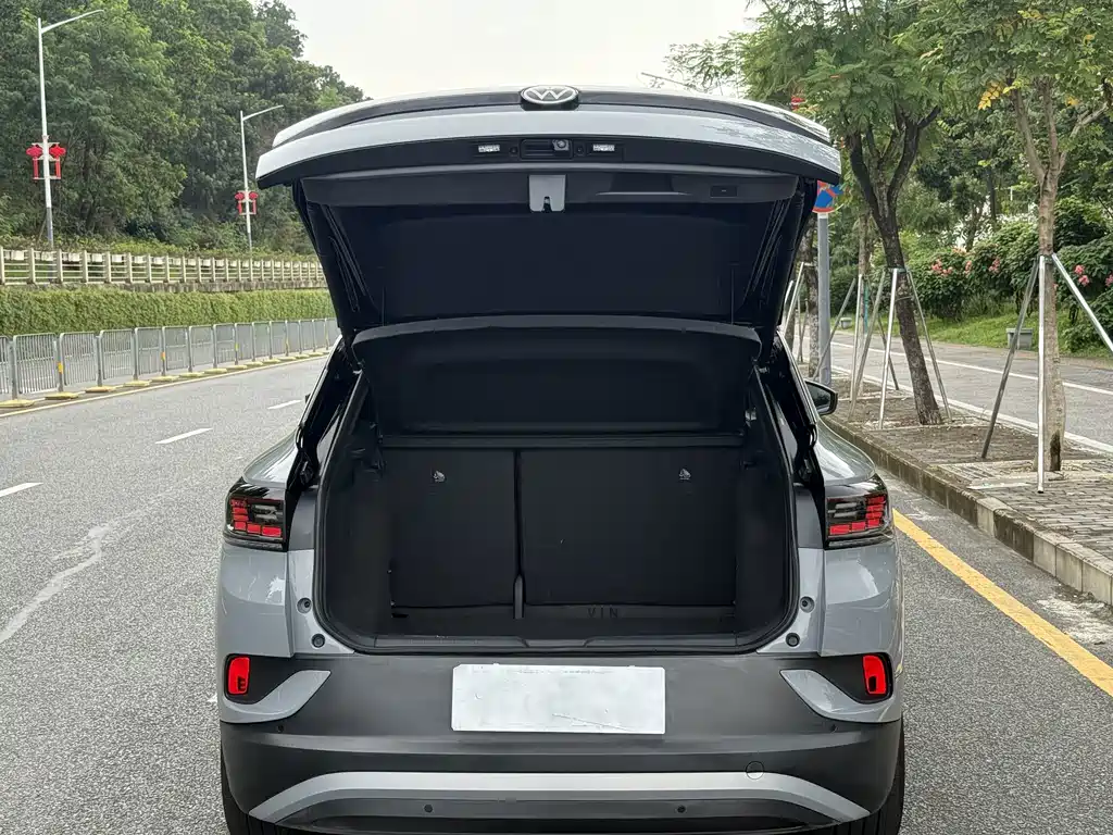 Volkswagen ID.4 Crozz — миниатюра 7