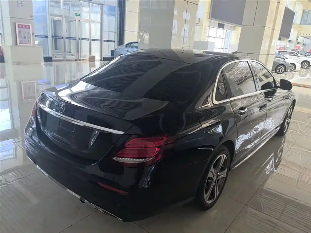 Mercedes-Benz E-Class E 2016 E 200 L Sport