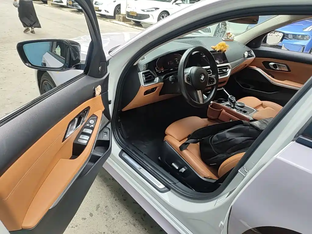 BMW 3 Series — миниатюра 16