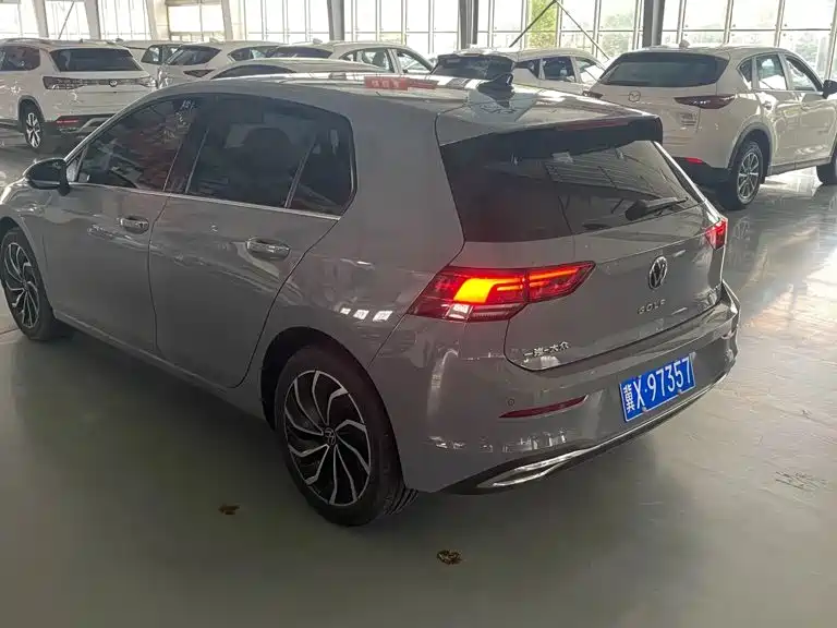 Volkswagen Golf — миниатюра 3