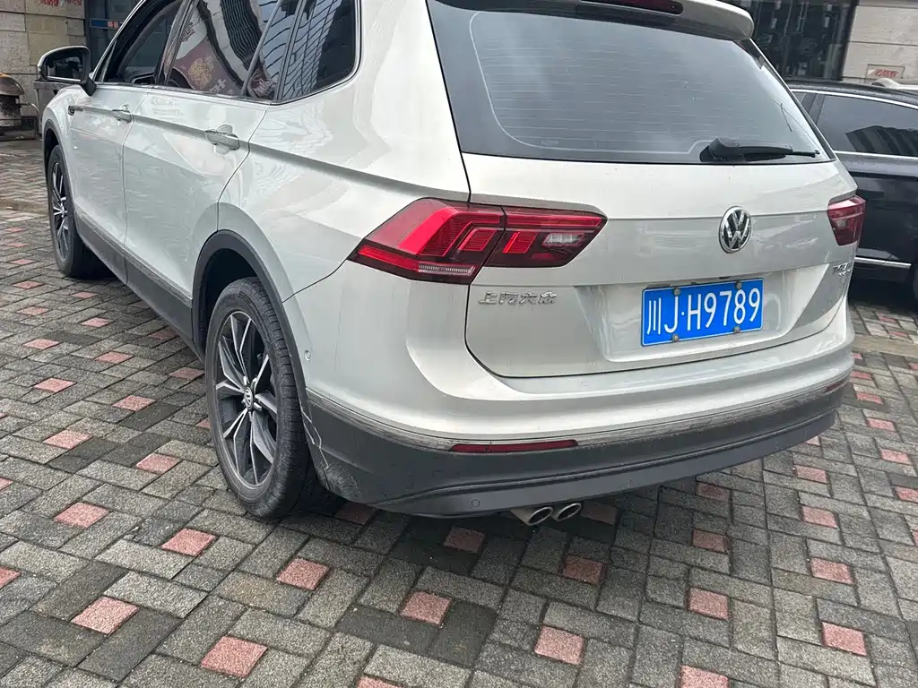 Volkswagen Tiguan L — миниатюра 9