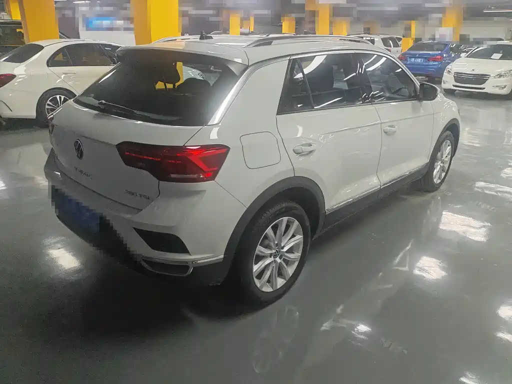Volkswagen T-Roc — миниатюра 10