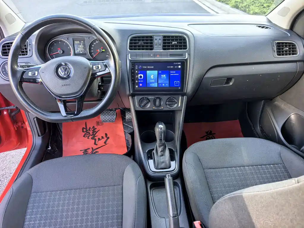 Volkswagen Polo — миниатюра 6