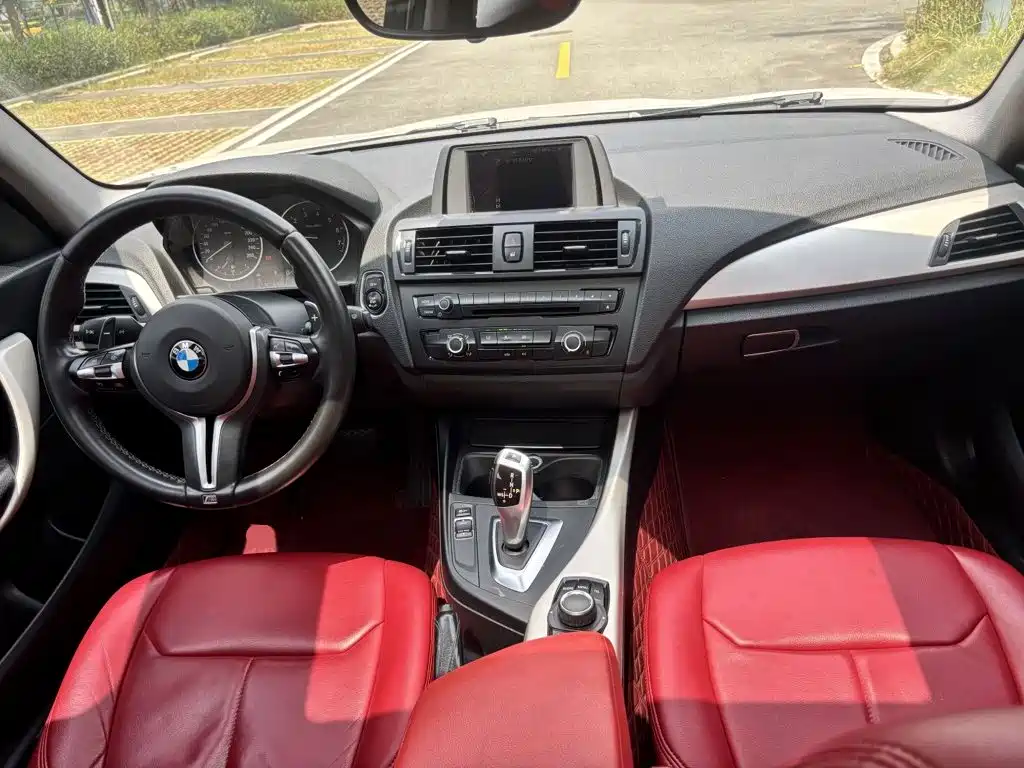 BMW 1 Series (Import) — миниатюра 10