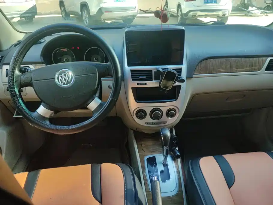 Buick Excelle — миниатюра 12