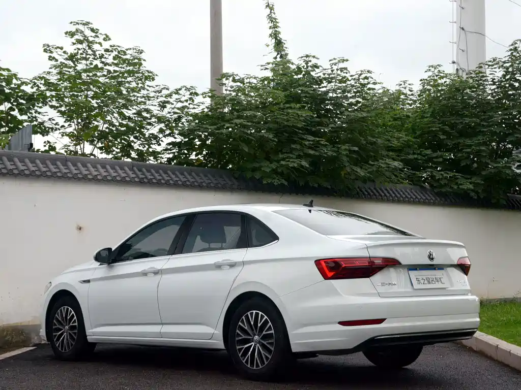 Volkswagen Sagitar — миниатюра 5