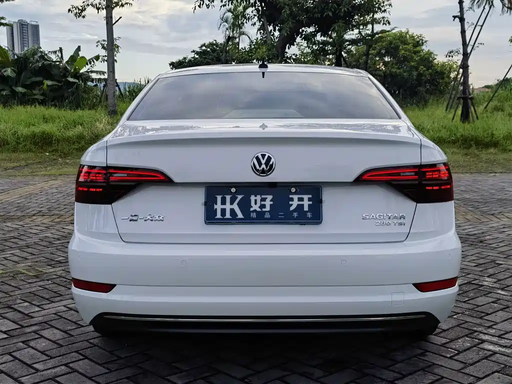 Volkswagen Sagitar — миниатюра 6