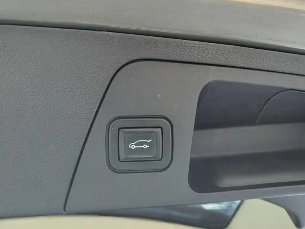 Buick Envision Plus — миниатюра 13