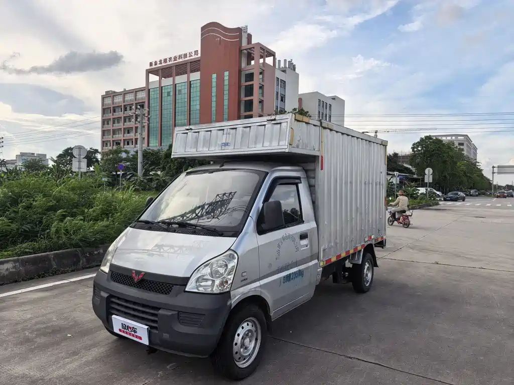 2016 Wuling Motors Rongguang - zdjęcie 1 z 12