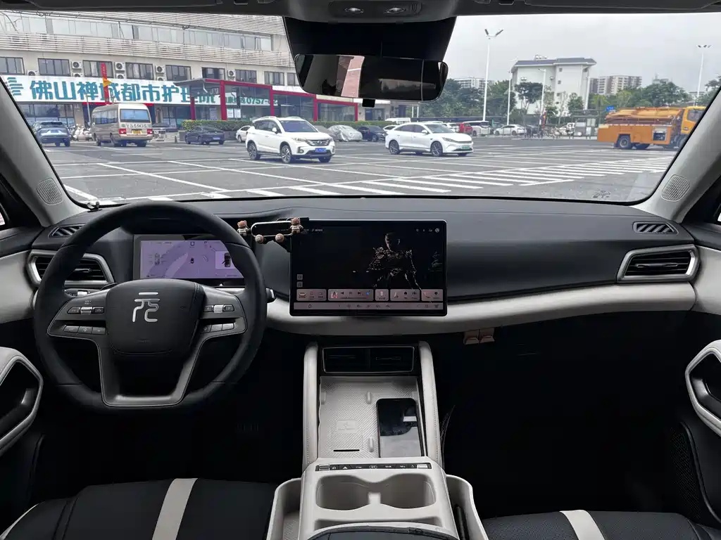 BYD Yuan UP — миниатюра 13