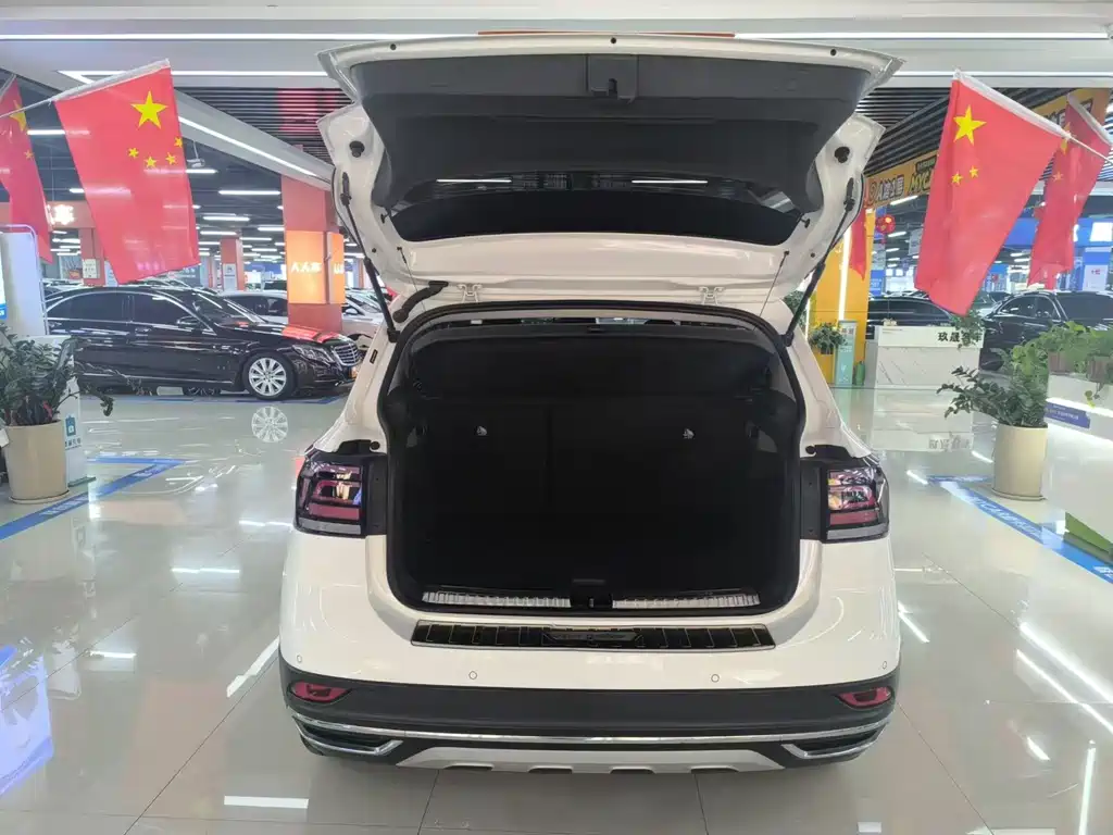 Volkswagen T-Cross — миниатюра 7