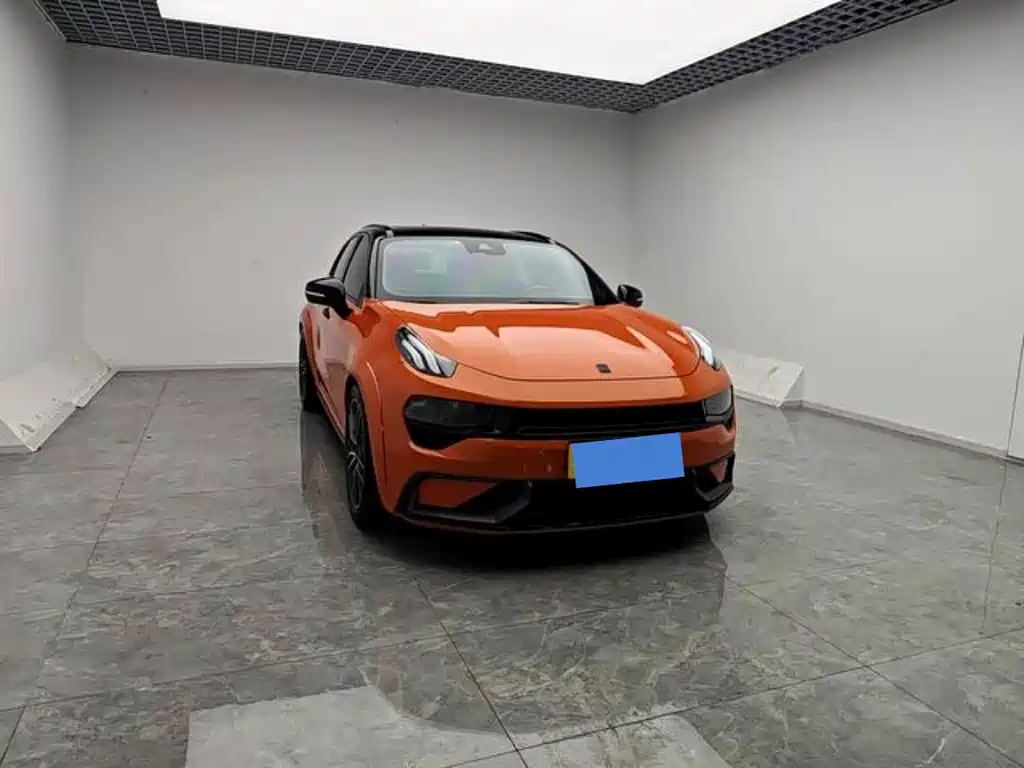 Lynk & Co 02 Hatchback — миниатюра 3
