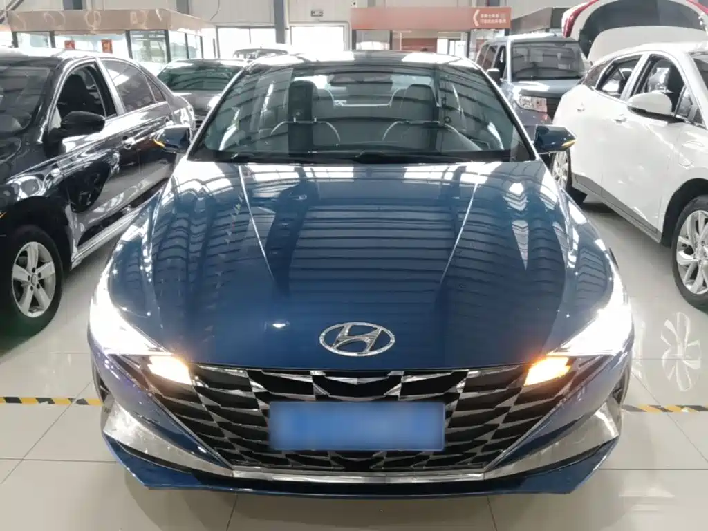 Hyundai Elantra — миниатюра 3