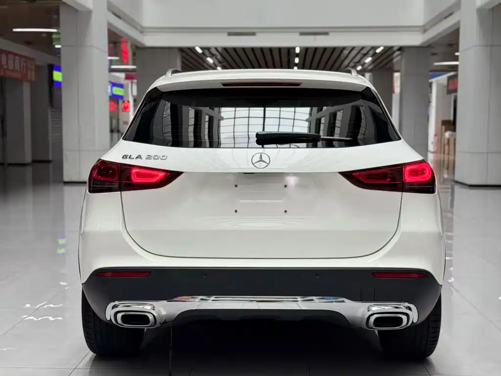 Mercedes-Benz GLA — миниатюра 6