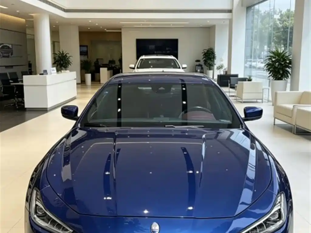 Купить Maserati Ghibli