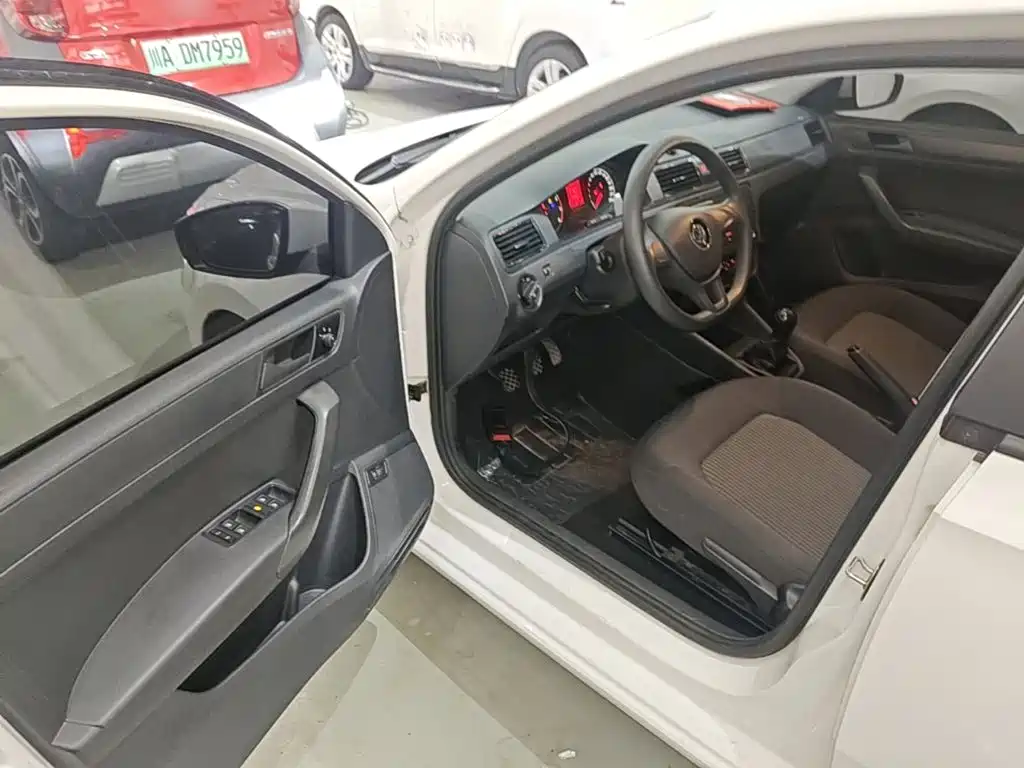 Volkswagen Santana — миниатюра 16