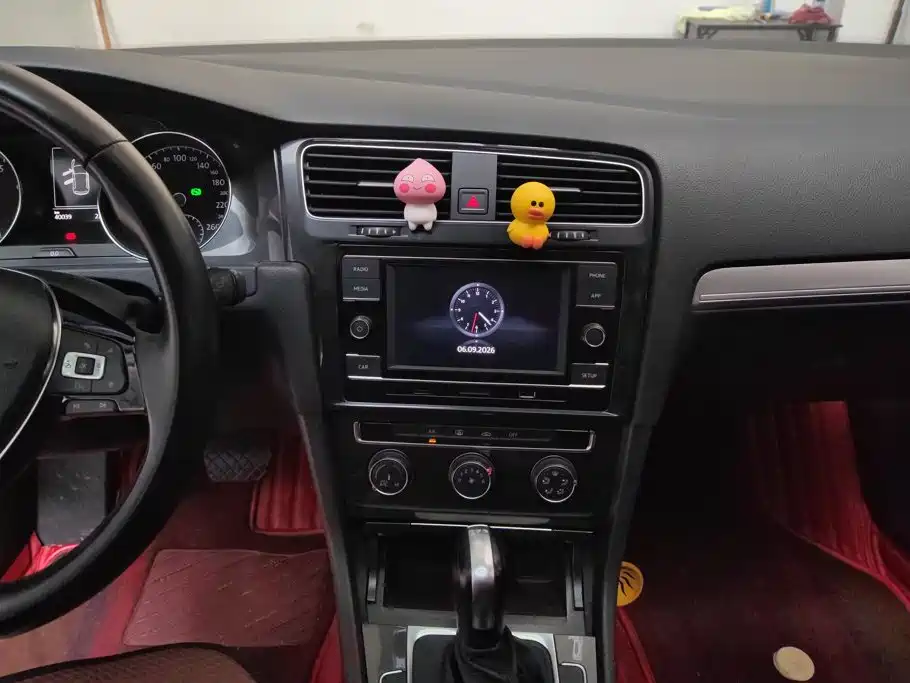 Volkswagen Golf — миниатюра 13
