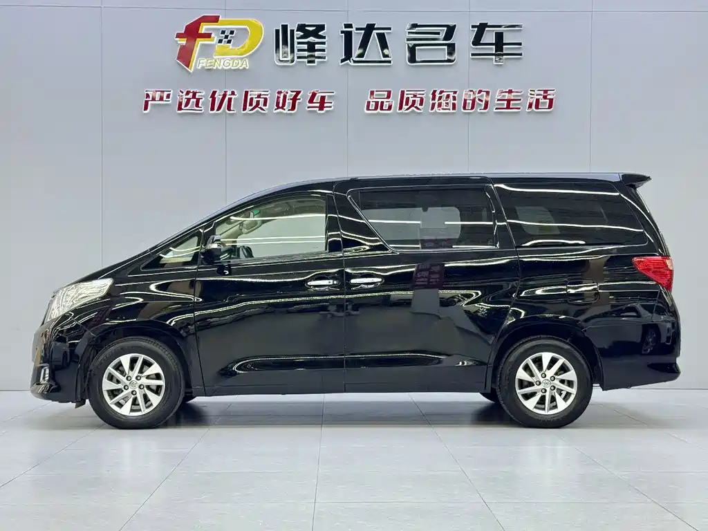 Toyota Alphard — миниатюра 15