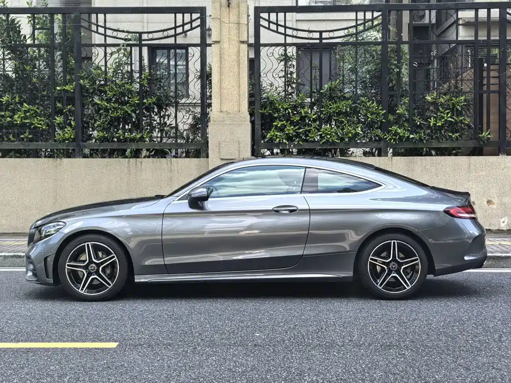 Mercedes-Benz C-Class (Import) — миниатюра 4