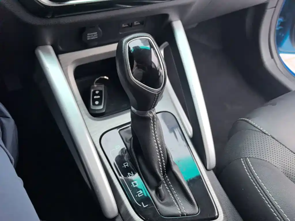 Geely Vision X3 — миниатюра 14