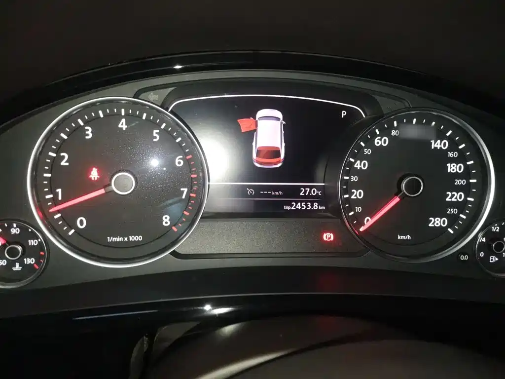 Volkswagen Touareg — миниатюра 4