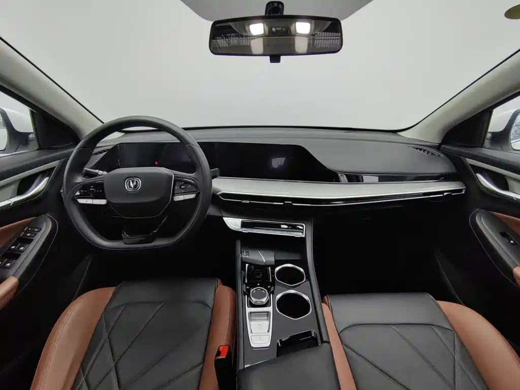 Changan Eado — миниатюра 5