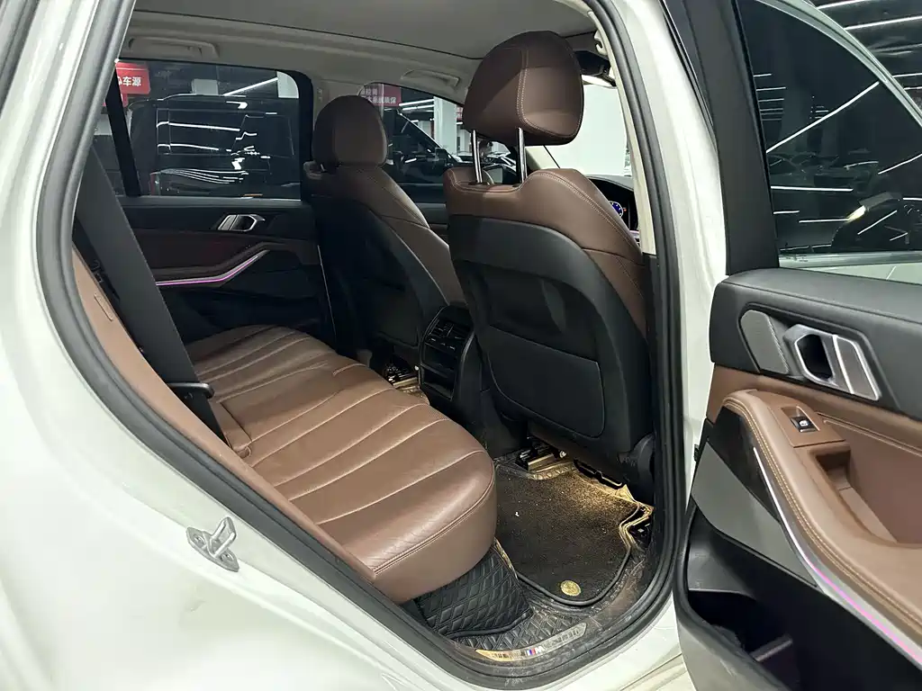 BMW X5 (Import) — миниатюра 17