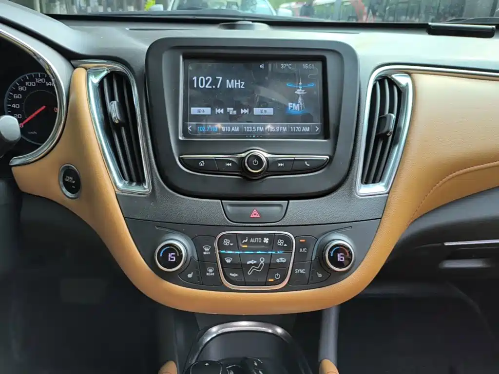 Chevrolet Malibu XL — миниатюра 13
