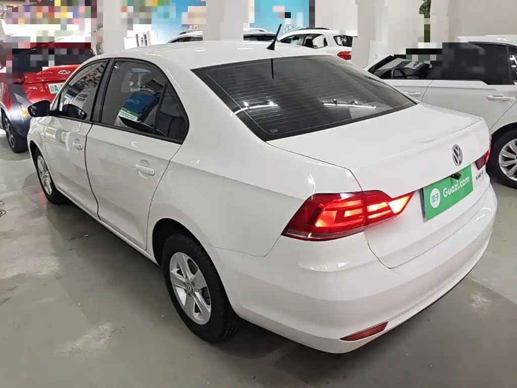 Volkswagen Santana — миниатюра 5