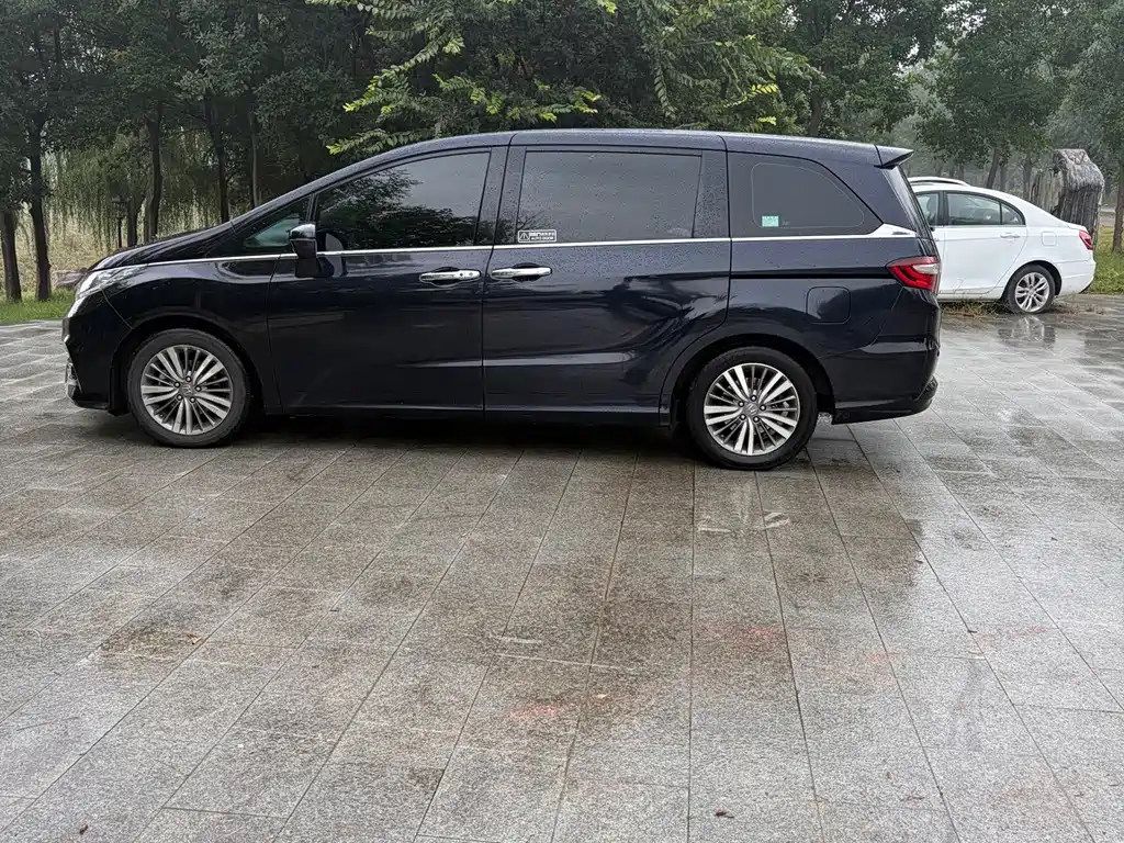 Honda Odyssey — миниатюра 6