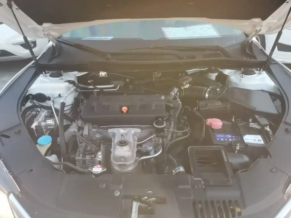 Honda Accord — миниатюра 20