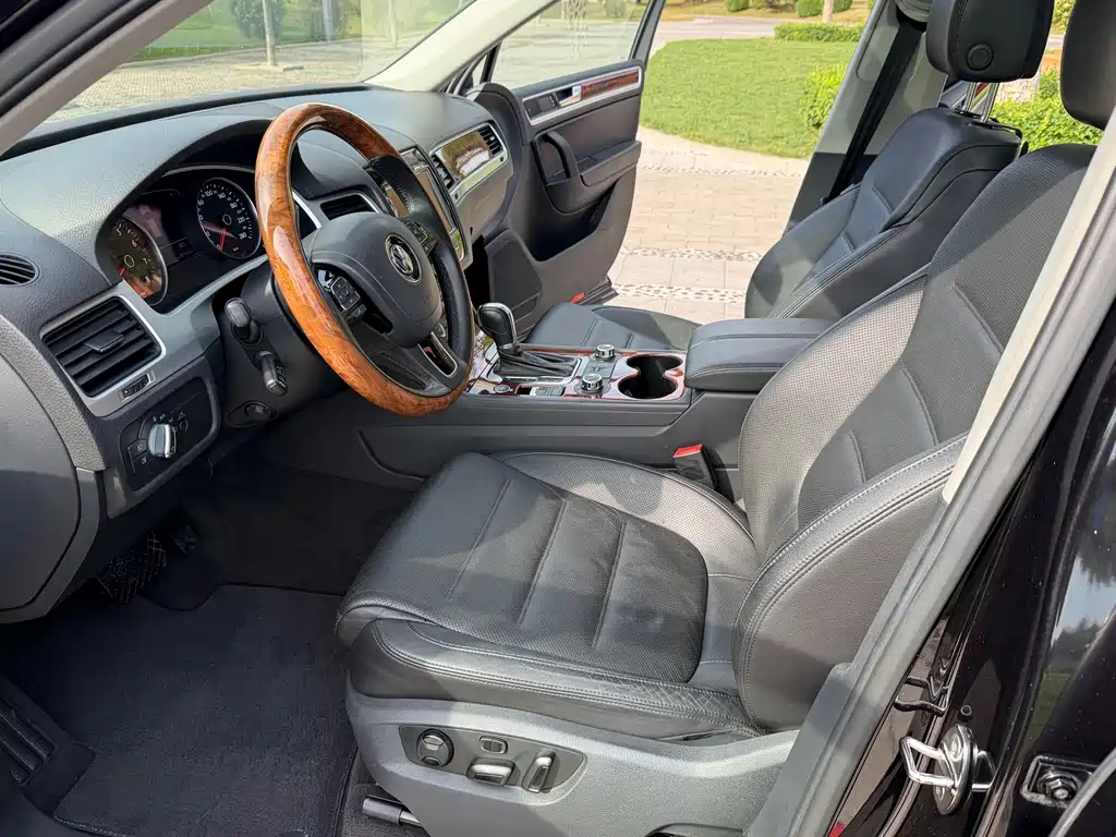 Volkswagen Touareg — миниатюра 14