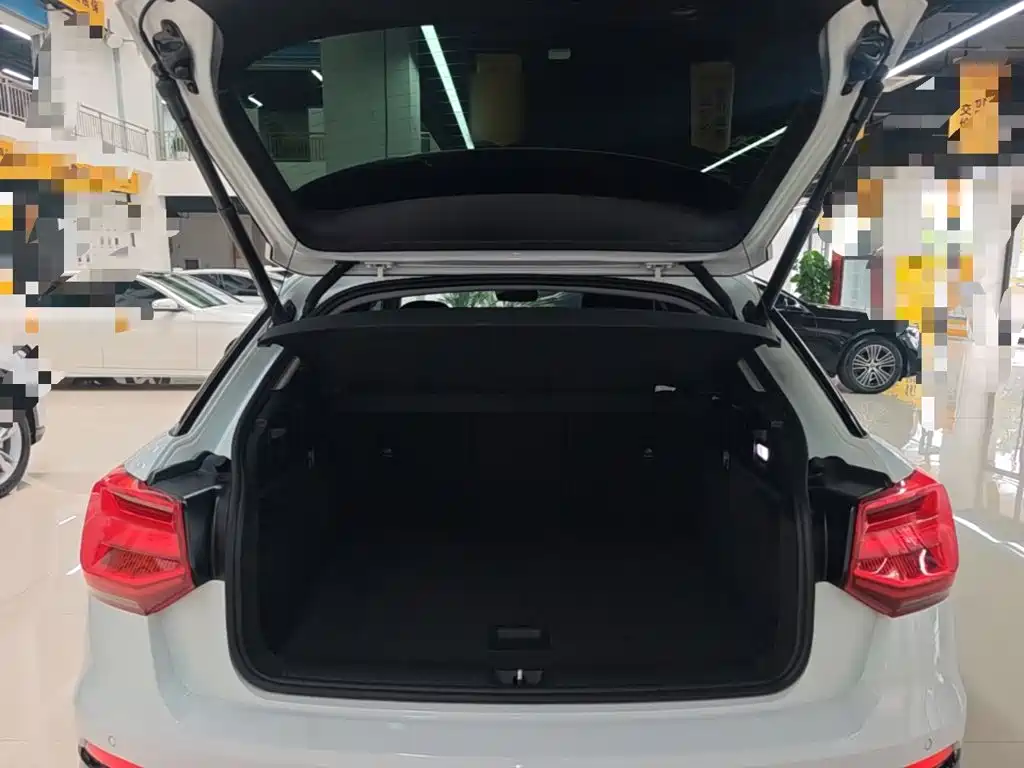 Audi Q2L — миниатюра 19