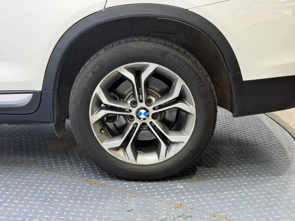 BMW X4 — миниатюра 9