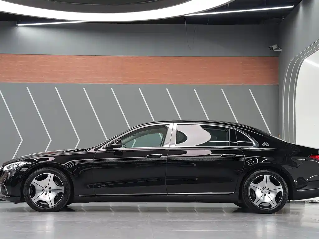 Mercedes-Benz S-Class — миниатюра 6