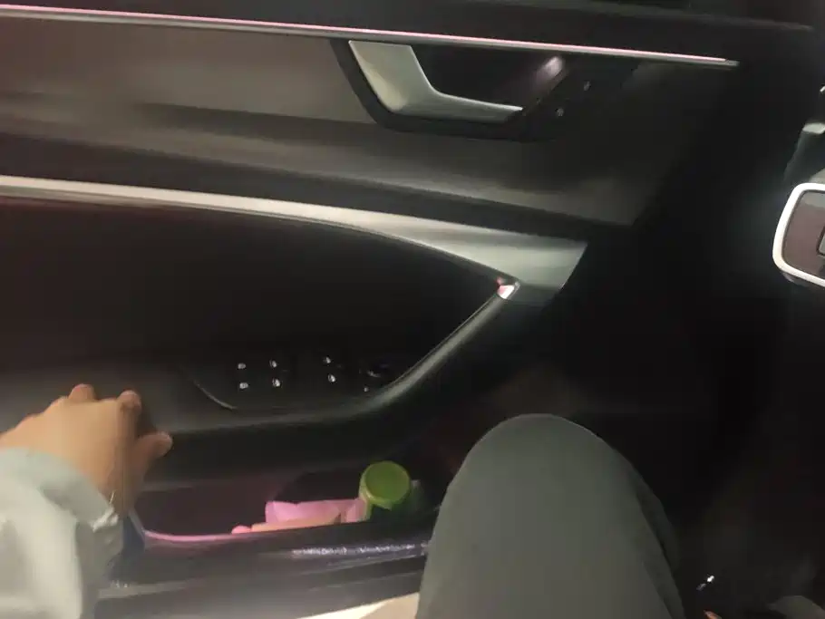 Audi A6L — миниатюра 7