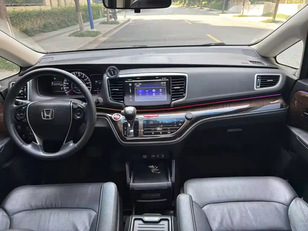 Honda Odyssey — миниатюра 9