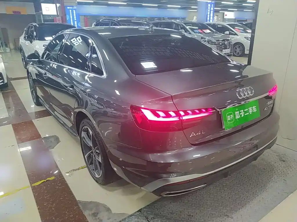 Audi A4L — миниатюра 5