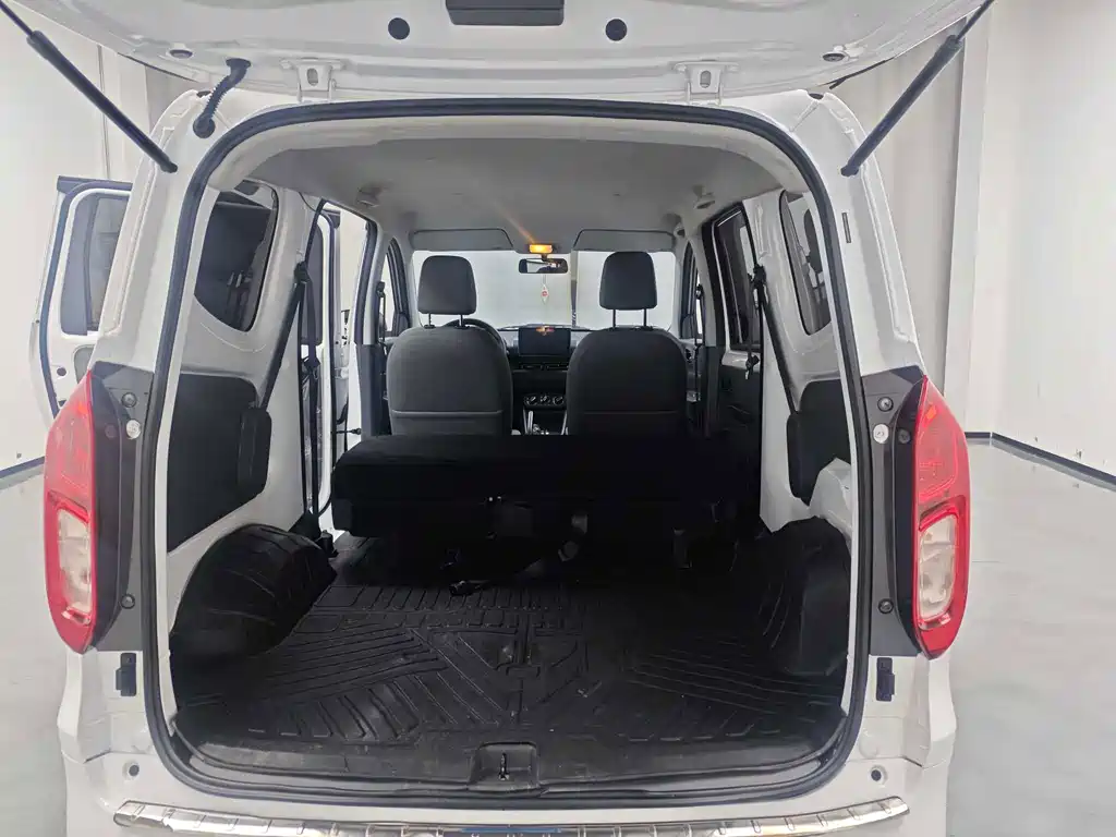 Wuling Hongguang EV — миниатюра 5