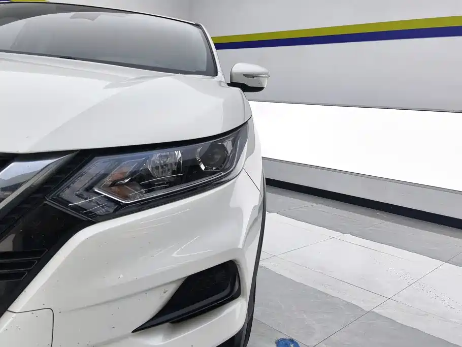 Nissan Qashqai — миниатюра 5