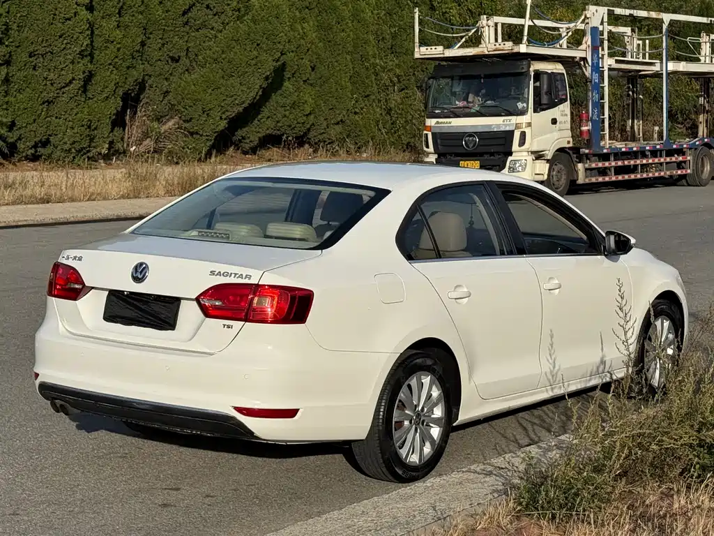Volkswagen Sagitar — миниатюра 6