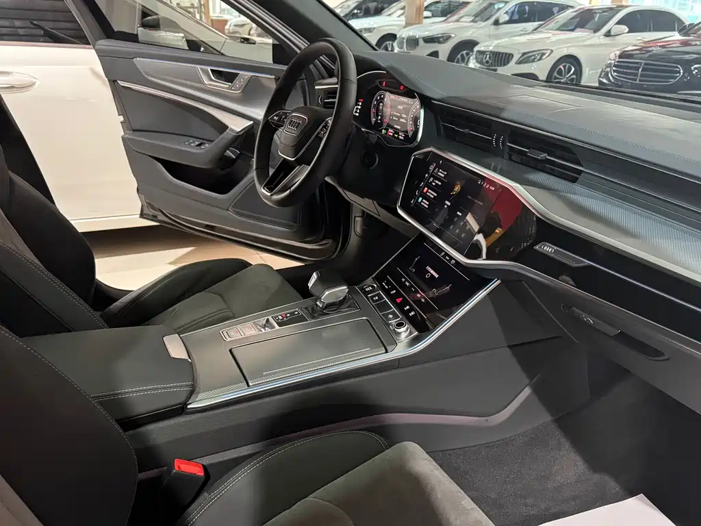 Audi A6L — миниатюра 12