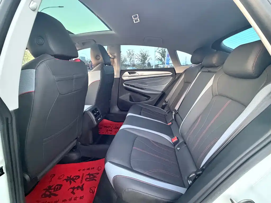 Volkswagen Lamando — миниатюра 6