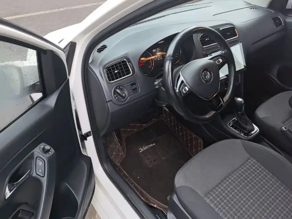 Volkswagen Polo — миниатюра 16