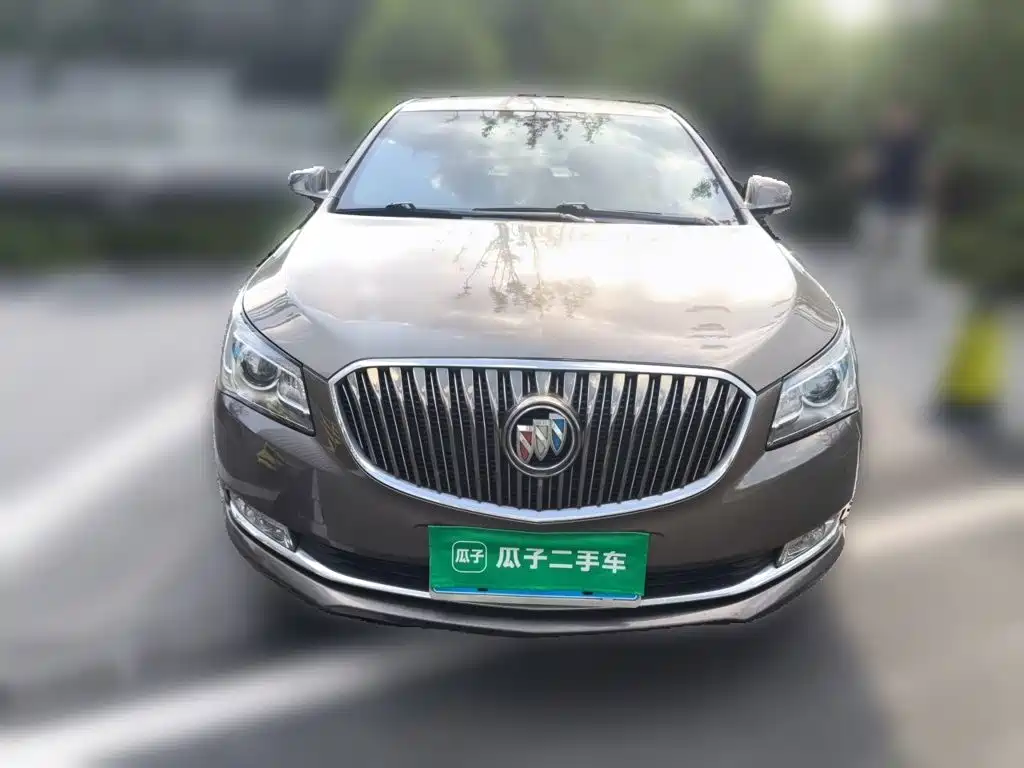 Buick LaCrosse — миниатюра 3