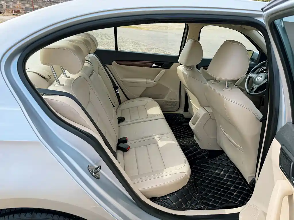 Volkswagen Lavida — миниатюра 14