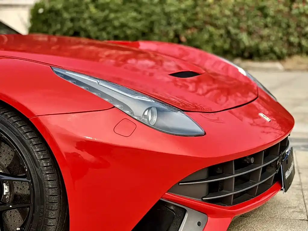 Ferrari F12berlinetta 2013 6.3L