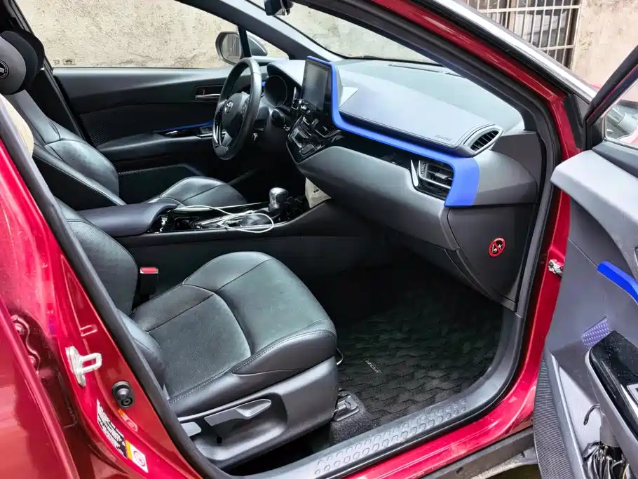 Toyota IZOA — миниатюра 8