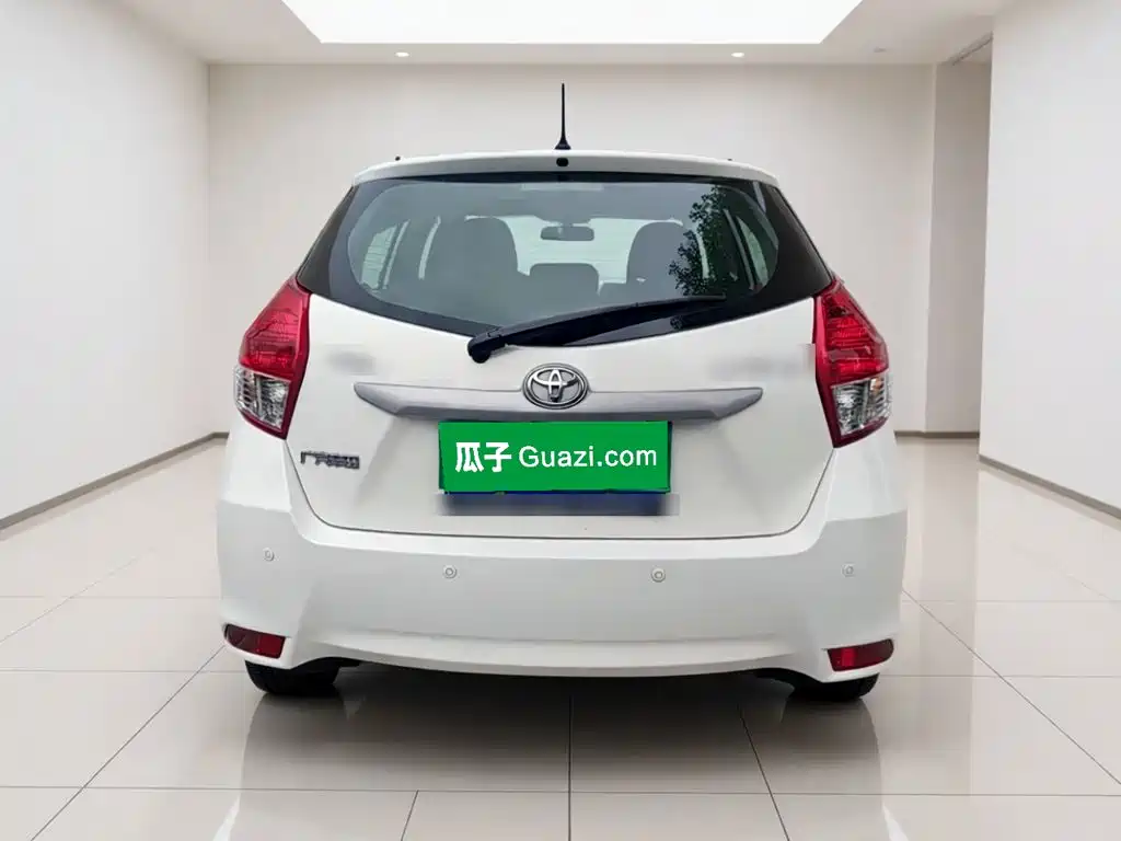 Toyota Yaris L — миниатюра 3